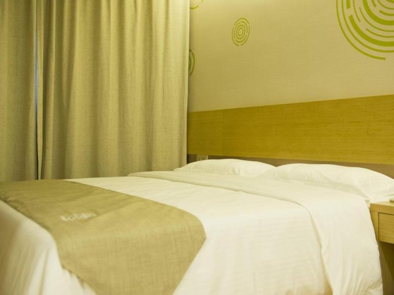 Greentree Inn Nantong Qidong Lvsi Harbour Express Hotel エクステリア 写真